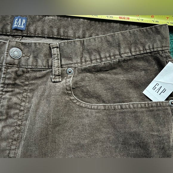Gap Slim Brown Corduroy 36x32 - Picture 14 of 16